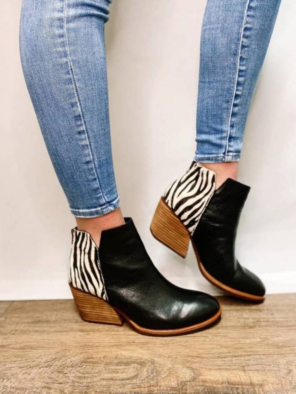 NEW Kork-Ease Chandra Leather & Zebra Haircalf Wedge Ankle Boots - Size 9